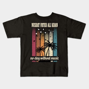 NUSRAT FATEH ALI KHAN BAND Kids T-Shirt